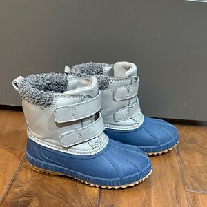 Old Navy Kids Size 10 Blue and Gray Winter Boots